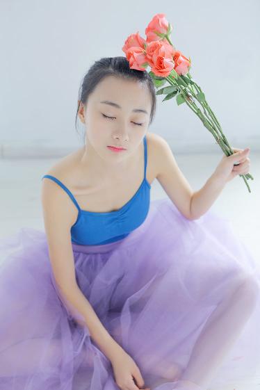 荒岛女儿国满天星版